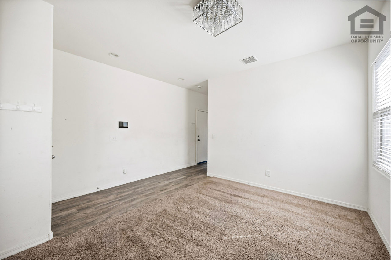 37453 W Prado St - Photo 5 of 41