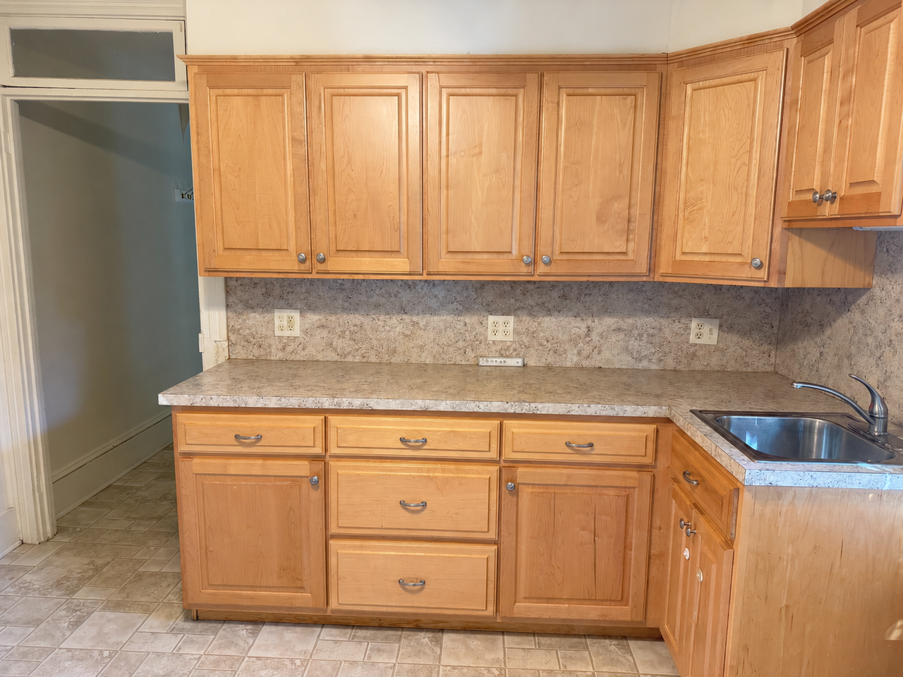 348 E New St #2 - Photo 6 of 28