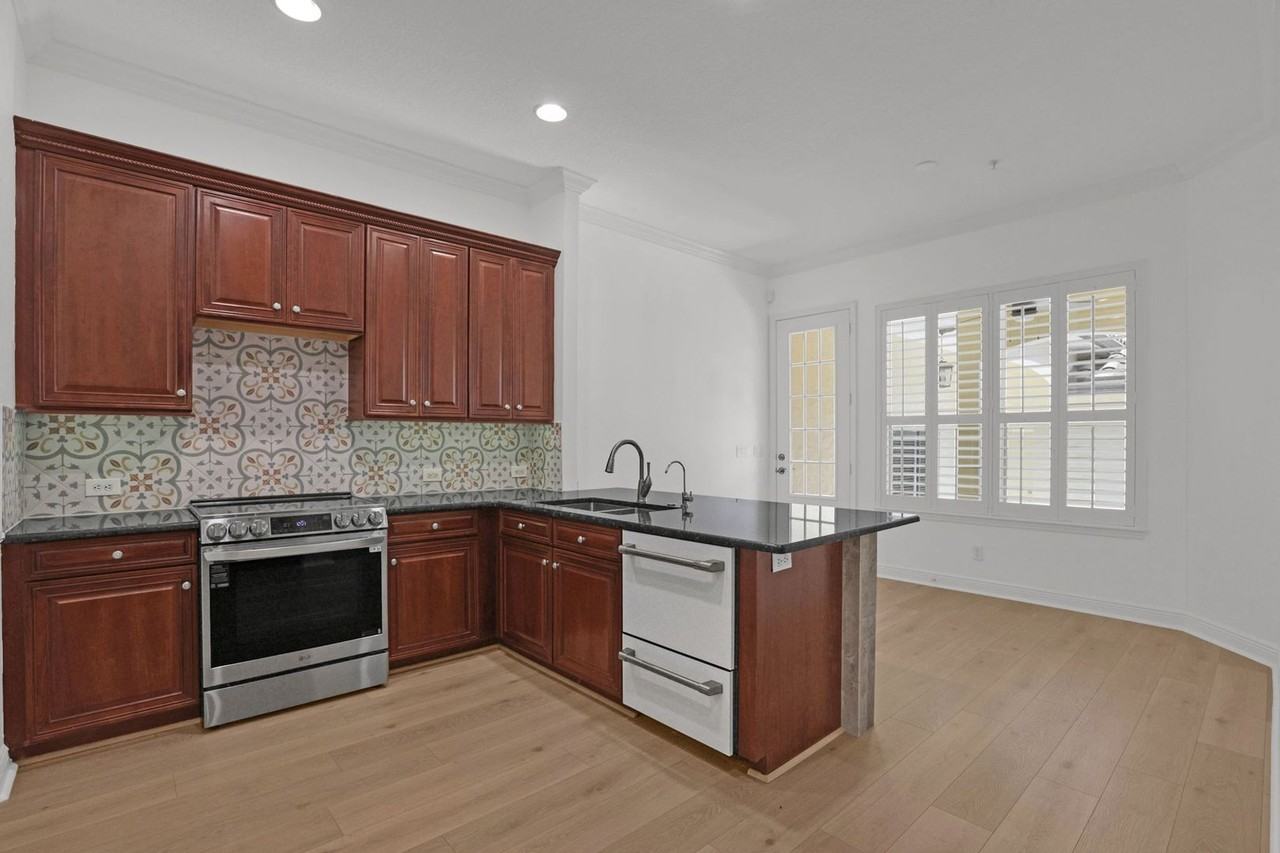 1161 Charming St - Photo 5 of 42