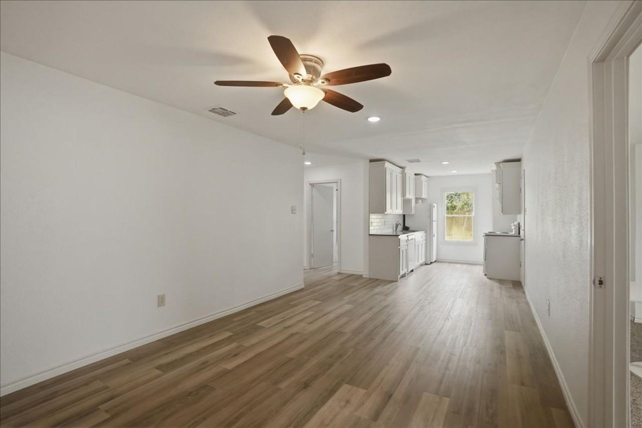 1221 Bernice Dr - Photo 5 of 25