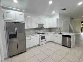 4150 4150 Forest Dr th 4150 - Photo 1 of 1