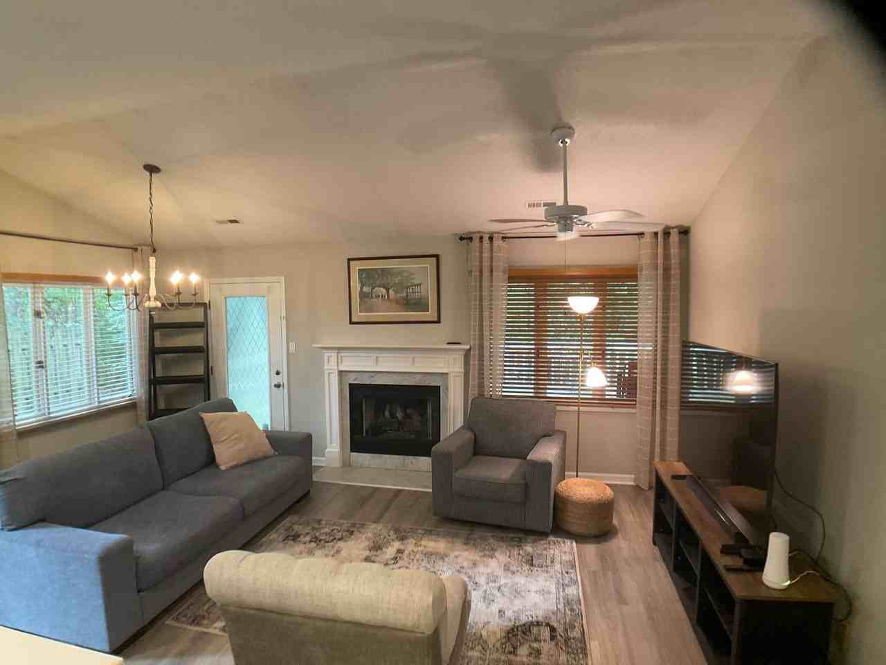 4118 Pin Oak Dr - Photo 6 of 26