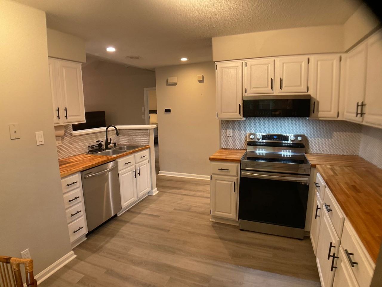 4118 Pin Oak Dr - Photo 7 of 26