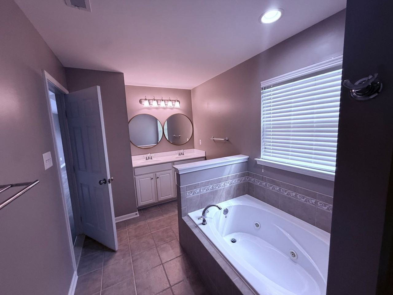 1606 Astwood Cove Dr - Photo 5 of 22