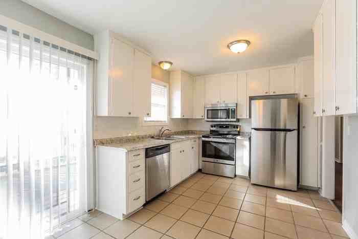 8661 E 108th Ter - Photo 4 of 13