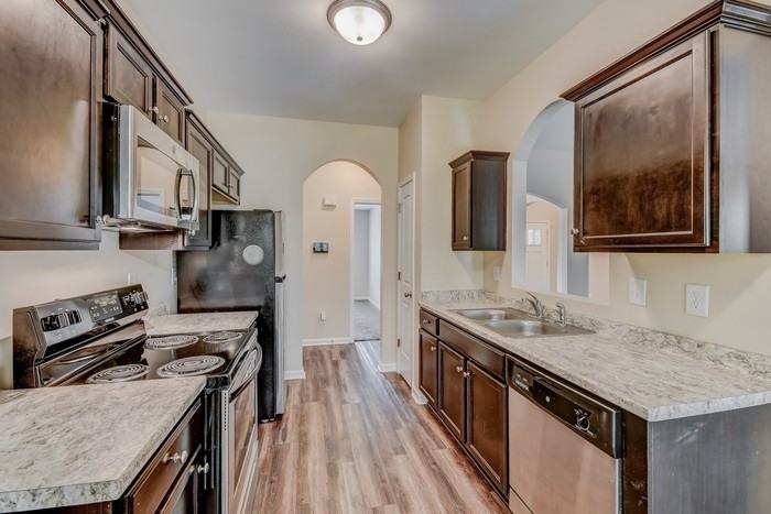 6245 Anne Dr - Photo 6 of 12