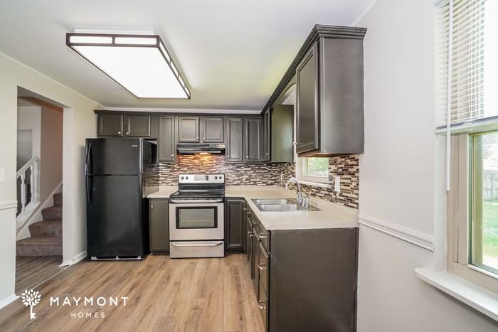 5039 Albany Dr - Photo 4 of 14