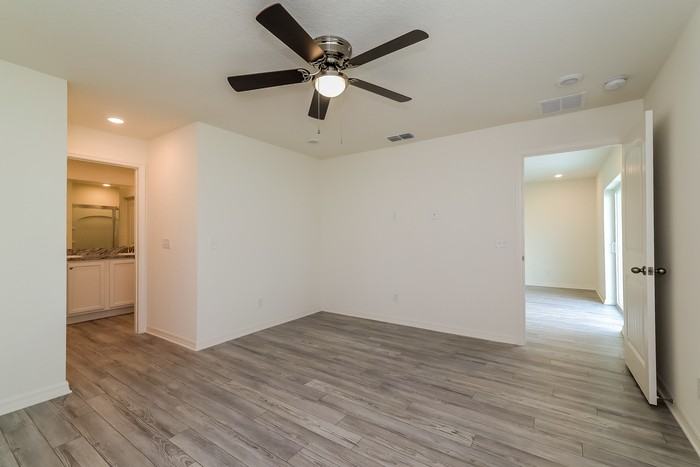 221 Linda Ln - Photo 7 of 12