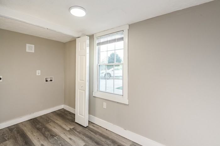 141 Nathan Rd Sw - Photo 4 of 15