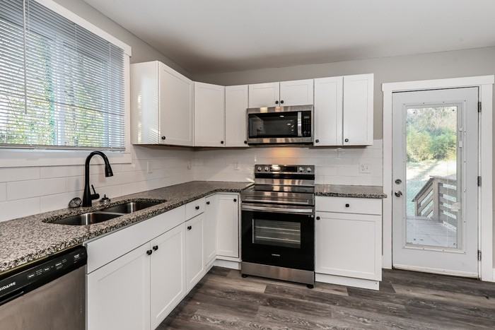 141 Nathan Rd Sw - Photo 6 of 15