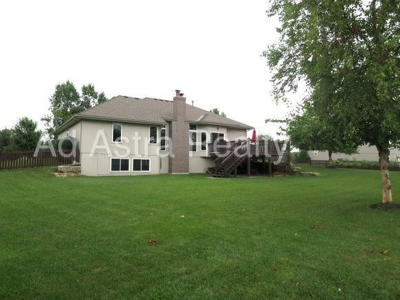 4212 N 125th Terrace - Photo 3 of 25