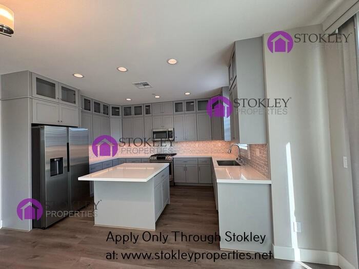 1631 1st Ave - Photo 4 of 45