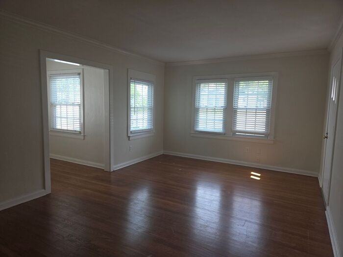 2004 Harrison Ave - Photo 4 of 16