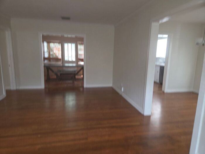 2004 Harrison Ave - Photo 5 of 16