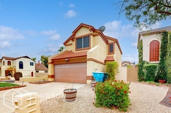 449 E Utopia Rd - Photo 3 of 41
