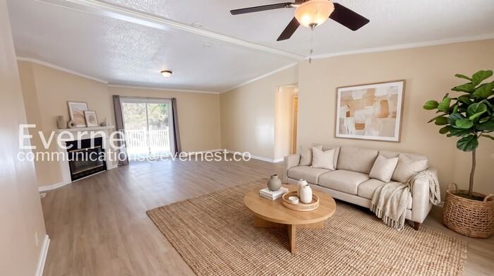 414 Ne Fields Rd - Photo 2 of 30