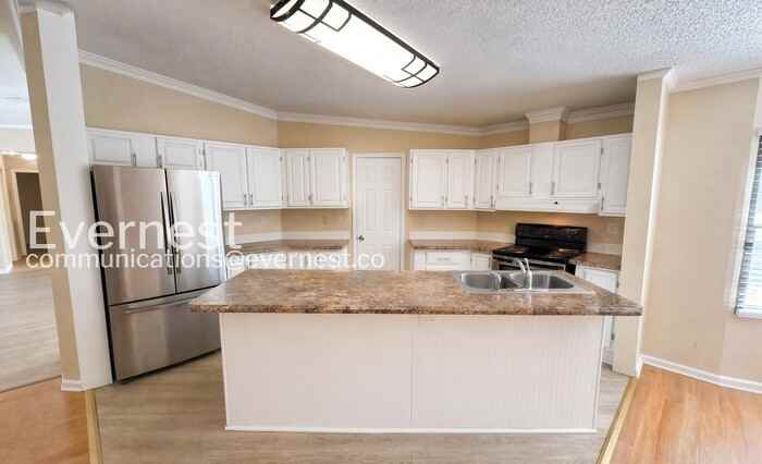 414 Ne Fields Rd - Photo 5 of 30
