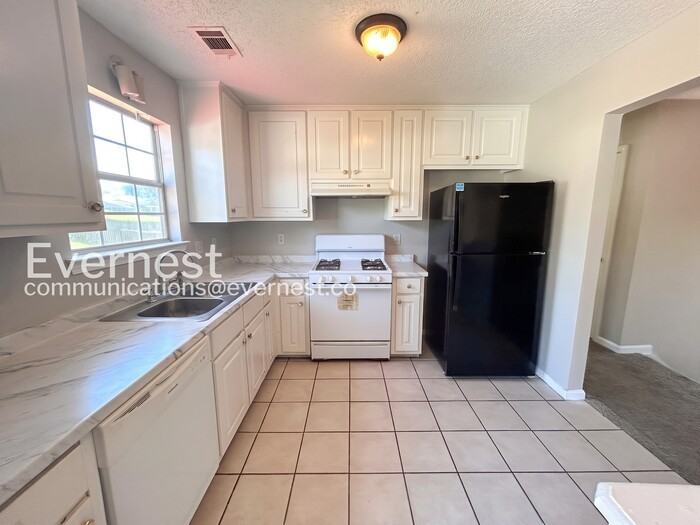 4525 Jackam Ridge Ct - Photo 5 of 18