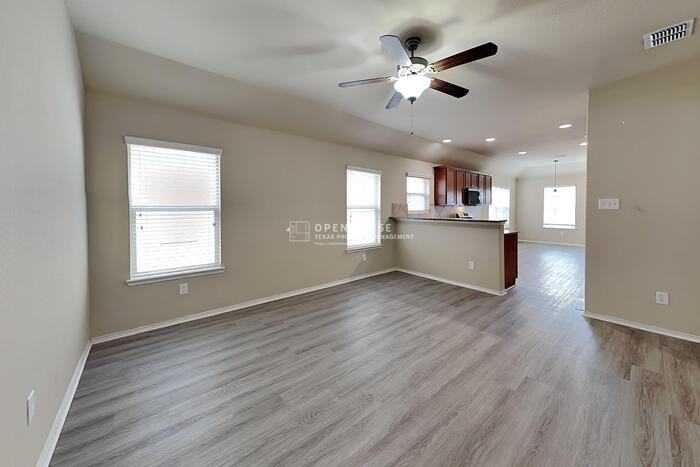 2808 Houston Wood Dr - Photo 5 of 20