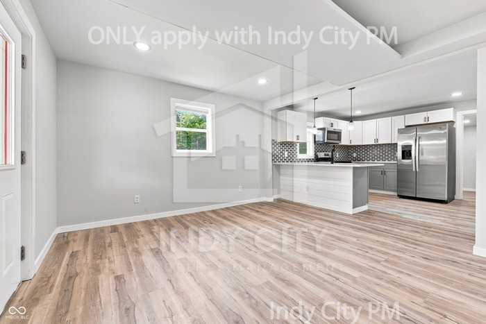 1062 N Tremont St - Photo 5 of 27