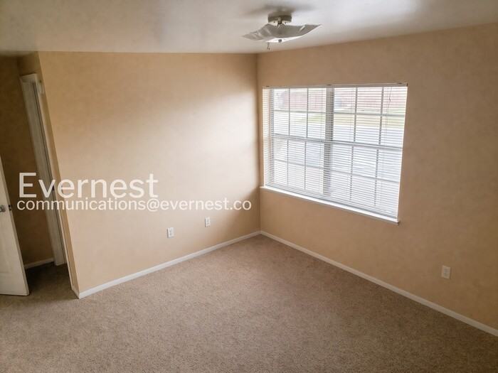 1936 Pecan St #1 - Photo 2 of 5