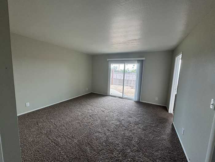 3517 W Vogel Ave - Photo 7 of 15
