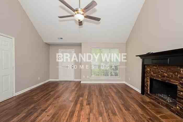 690 Beaver Run Trce - Photo 4 of 22