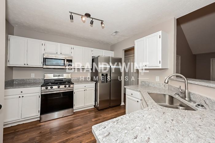 690 Beaver Run Trce - Photo 6 of 22