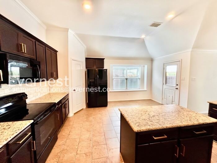 14441 Mainstay Way - Photo 6 of 25