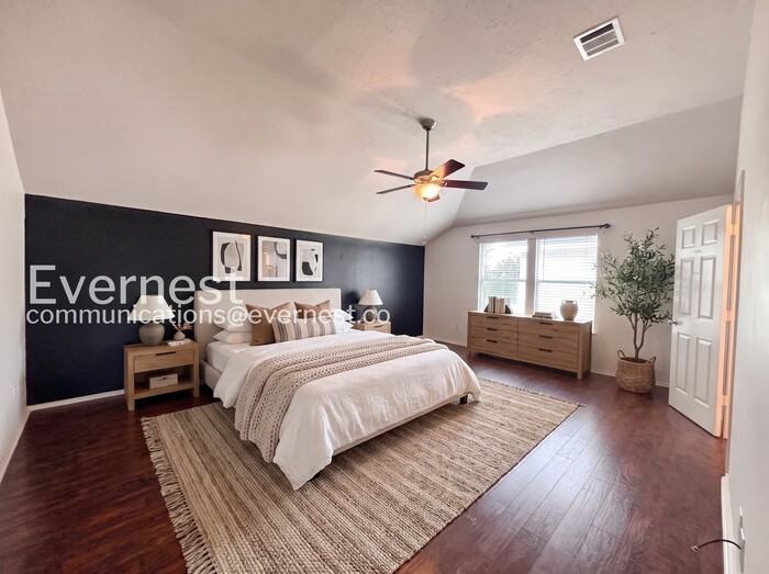 9623 Siano Pines Dr - Photo 4 of 26