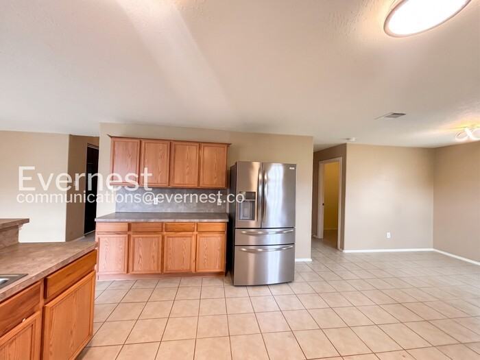 9623 Siano Pines Dr - Photo 5 of 26