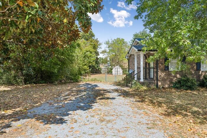 4901 Teton Dr #B - Photo 4 of 31