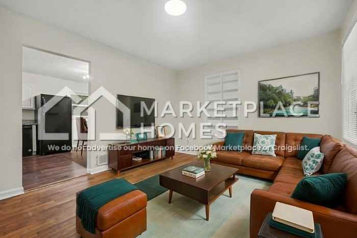 6037 Blackhawk Trl Se - Photo 4 of 19