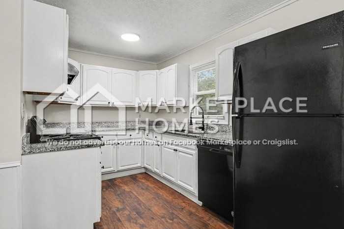 6037 Blackhawk Trl Se - Photo 6 of 19