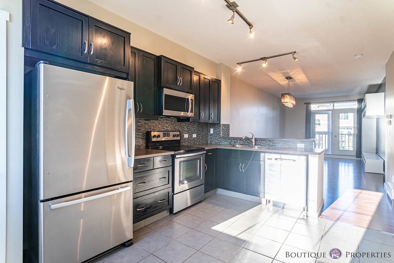 172 Evansview Gdns Nw - Photo 5 of 26