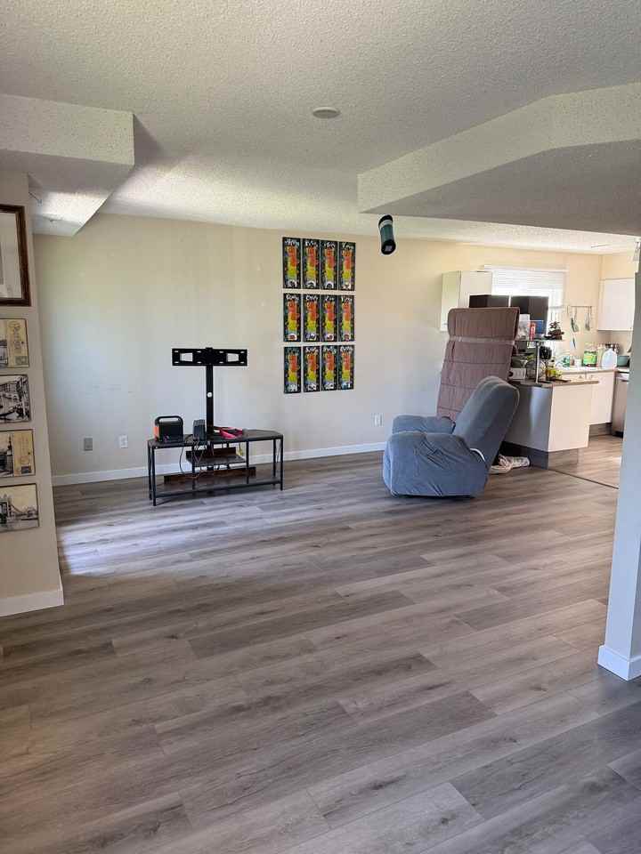 2700 - 144 - 3015 51 Street Southwest - Photo 2 of 37