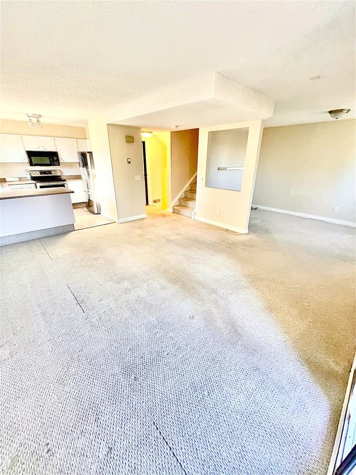 2700 - 144 - 3015 51 Street Southwest - Photo 4 of 37