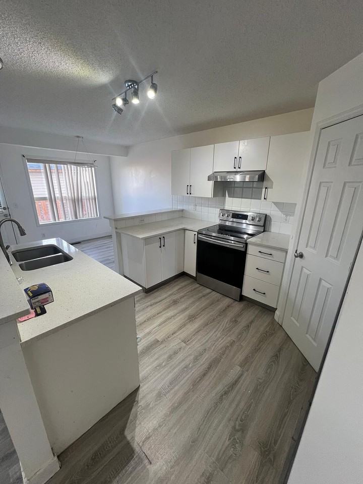 387 Taracove Estate Dr Ne - Photo 2 of 15