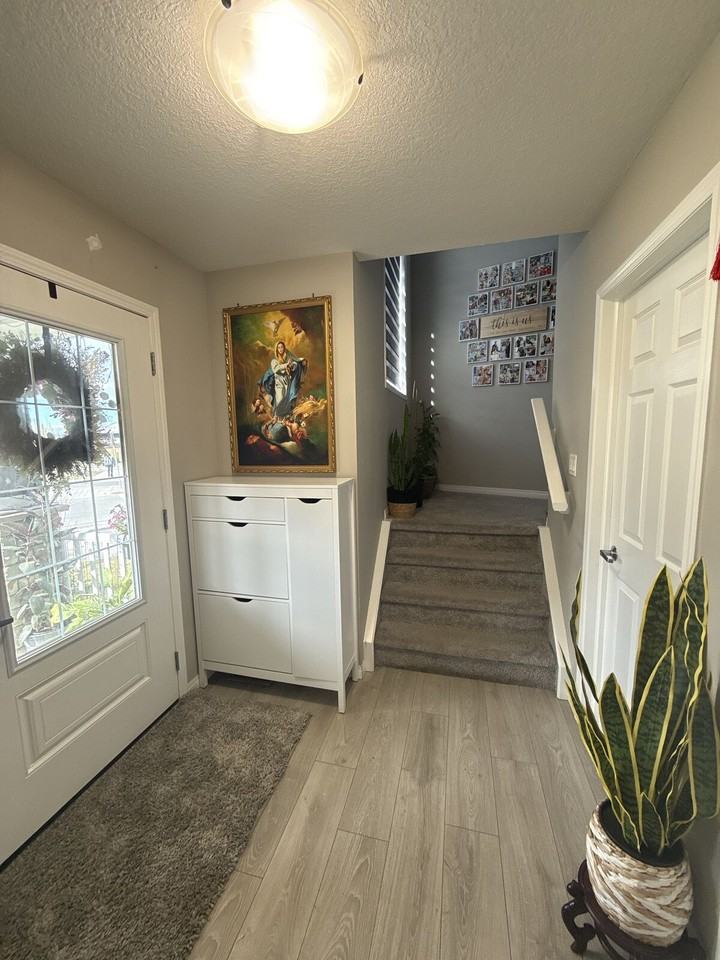 10505 Cityscape Dr Ne - Photo 2 of 11