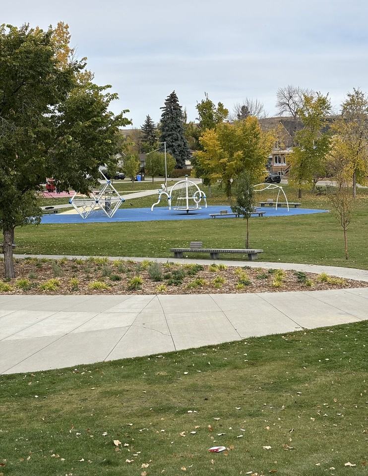 30 - 30 Brentwood Common Northwest - Photo 2 of 16