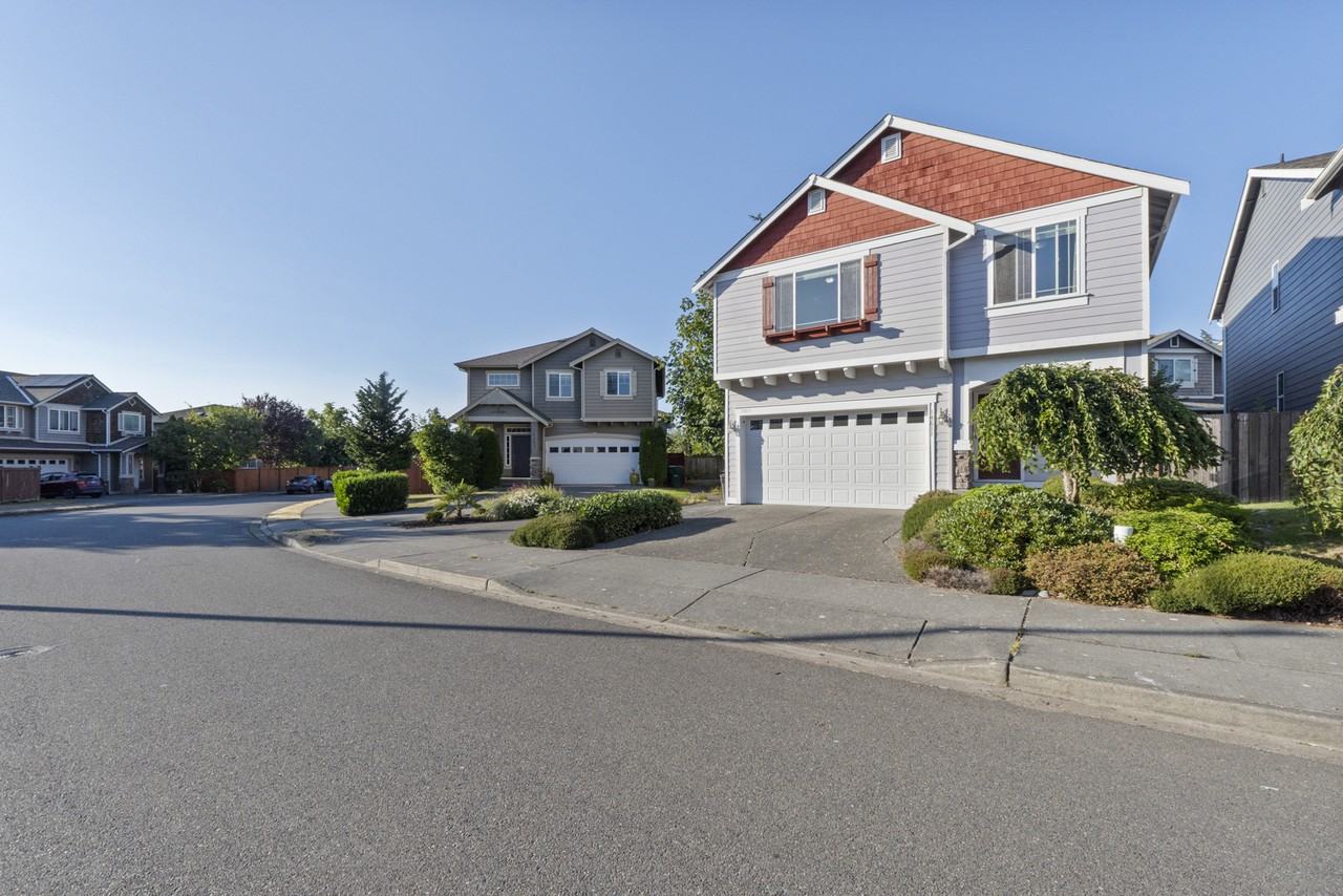 14611 46th Ave Se #NA - Photo 2 of 24
