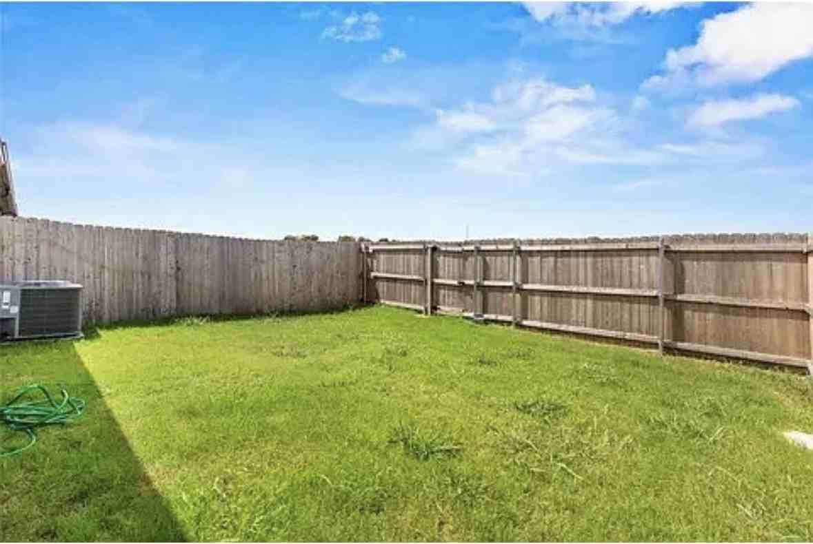 1009 Debby Ct #1009 - Photo 4 of 12