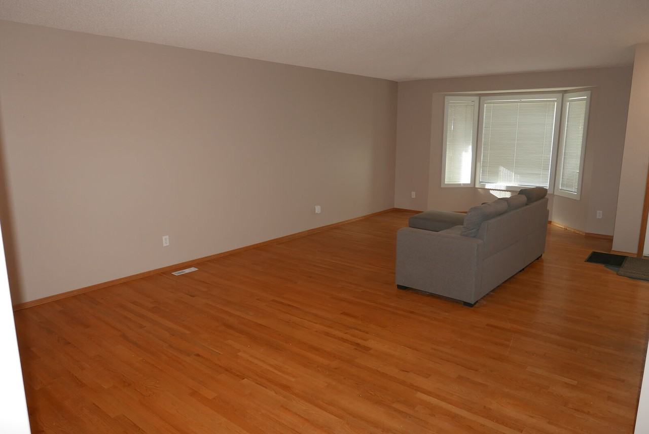 28 Harvest Oak Green Ne - Photo 7 of 32