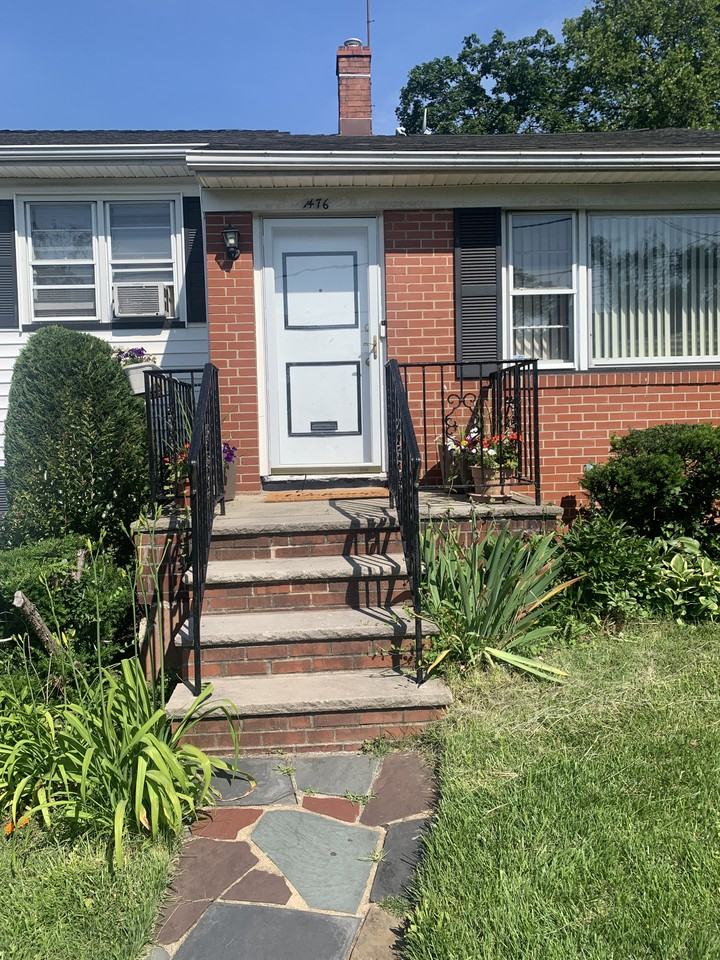 1476 Orchard Ter #NA - Photo 2 of 17