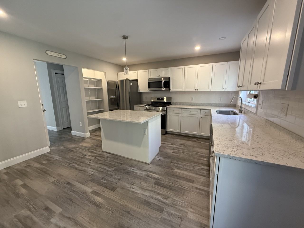 91B Kennard Rd #B - Photo 2 of 18