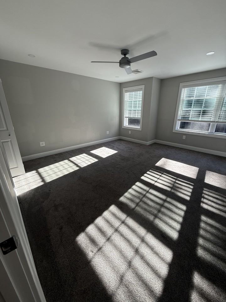 91B Kennard Rd #B - Photo 3 of 18