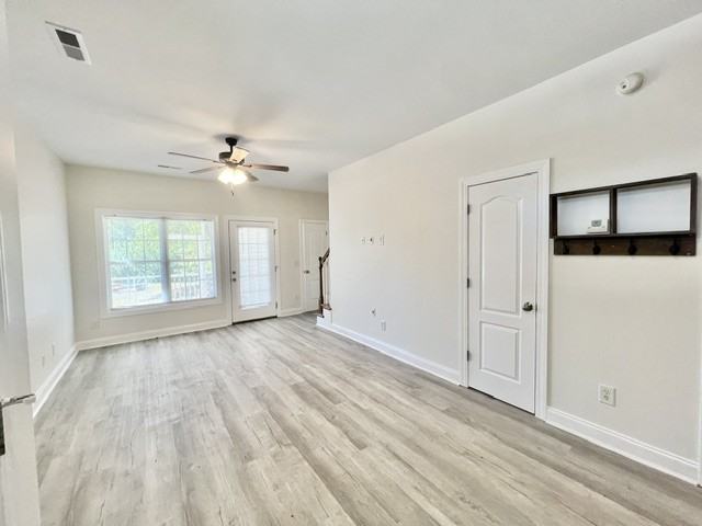 1511 Bridgewood Dr #A - Photo 3 of 25