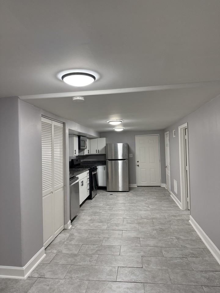 1841 N Luna Ave #BS - Photo 4 of 14