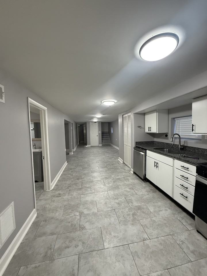 1841 N Luna Ave #BS - Photo 5 of 14