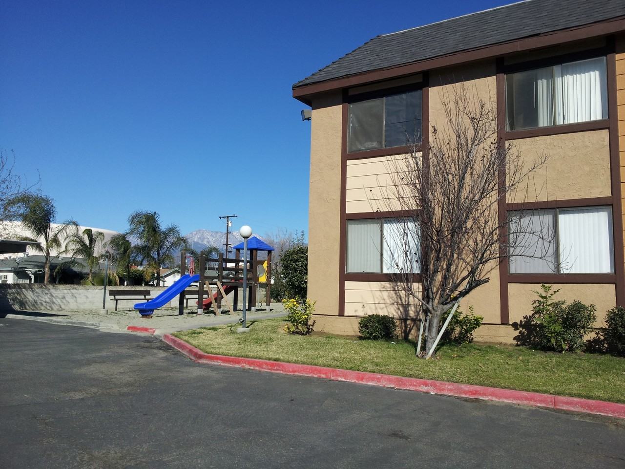 17797 San Bernardino Ave - Photo 4 of 14